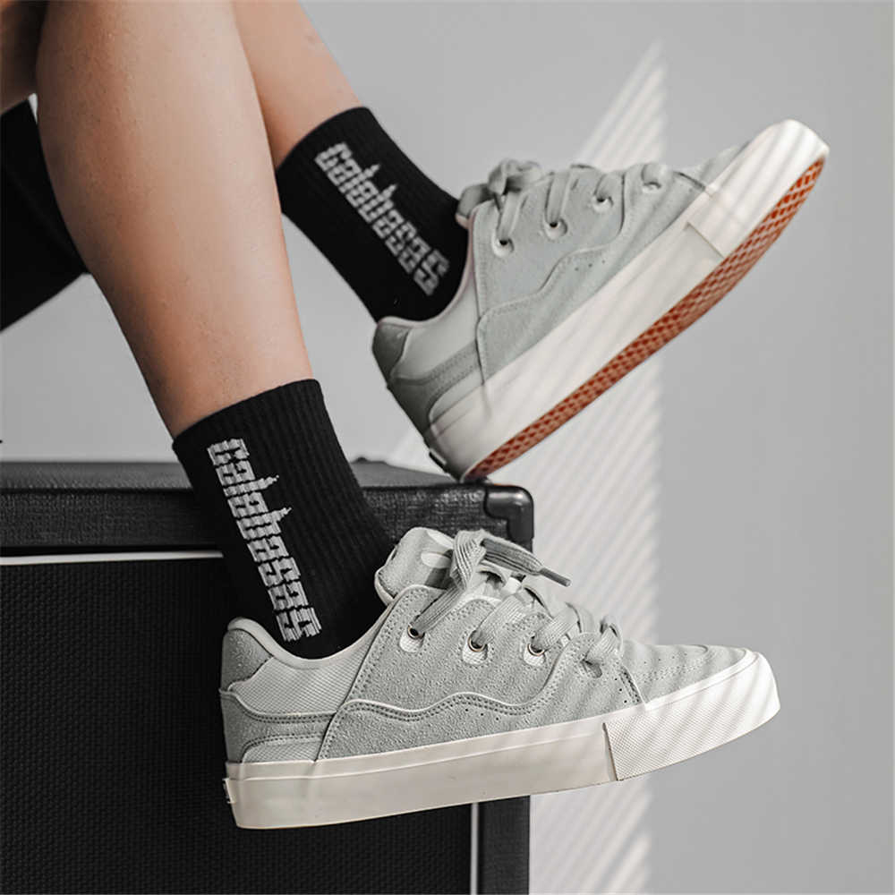 รองเท้าผ้าใบพื้นนิ่มแบบวัลคาไน - Men'S Shoes Size 43 In Us บทวิจารณ์และราคา