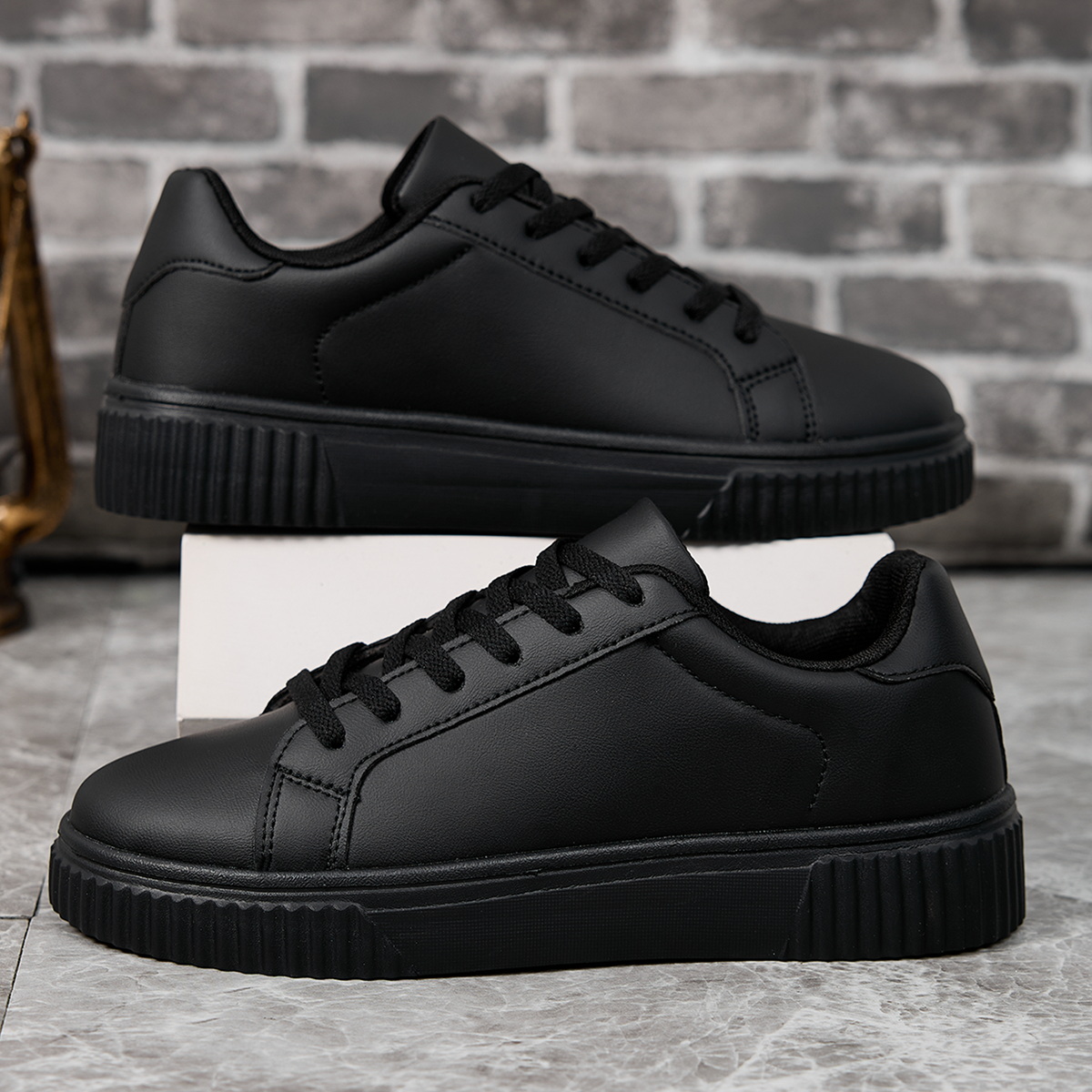 รองเท้าผ้าใบผู้ชายรุ่นใหม่ปี 2 - Men Shoes Dior บทวิจารณ์และราคา